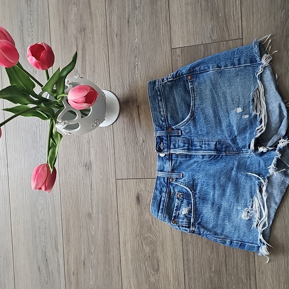 Levi - Denim Distressed Women Shorts